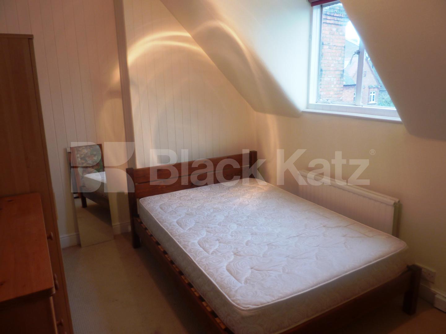 			1 Bedroom, 1 bath, 1 reception Flat			 Chester Road, DARTMOUTH PARK